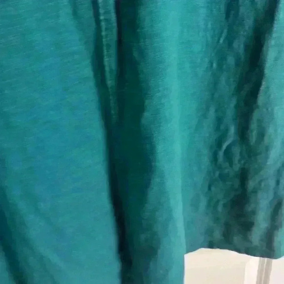 Chicos teal blouse. Ultimate Tee. V neck. Cotton - Picture 8 of 9